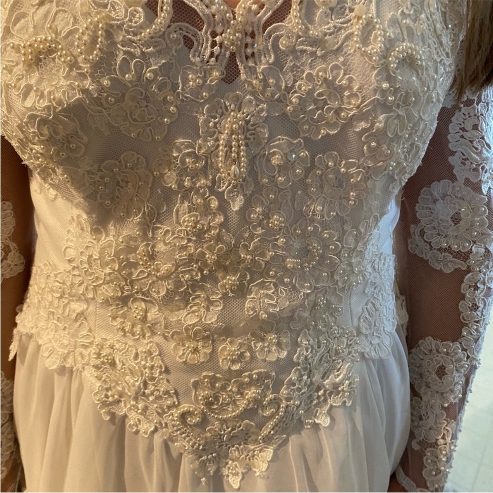 Vintage Wedding Dress Lace Sleeve 1970’s - Picture 9 of 12